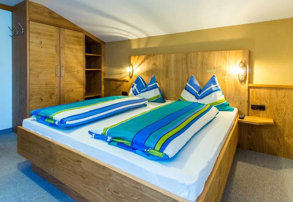 Pension Schweizerhof Waidring Habitación foto